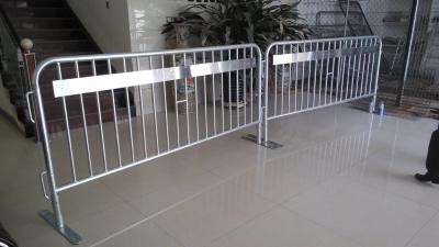 China Temporary Portable Crowd Control Barriers 2M American Standard Road Fence for sale