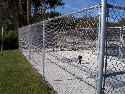 China 5 Feet Diamond Mesh Chain Link Fence Galvanized Sliver Mesh Fencing for sale