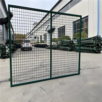 China 2M Iron Wire Mesh Fence PVC Coated For Garden Road Railway Airport for sale