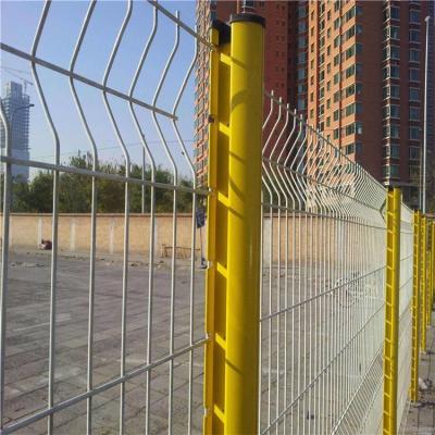 China Powder Coated Welded Mesh Fence Curved 3D V Mesh Fence Bend For Garden for sale