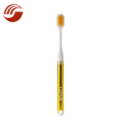 China Custom Adult Classic Smooth Glossy Plastic Toothbrush Foldable for sale