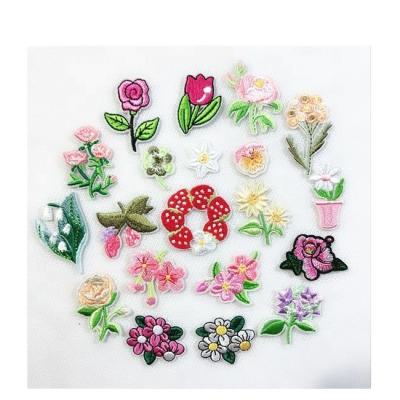 China 2022 new style 3D small artificial flower embroidery patch for clothes for sale