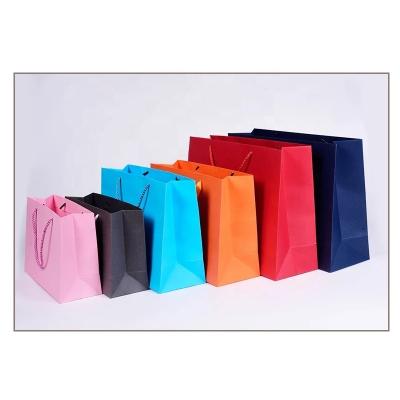 China Recycled Materials 2021 Hot Sale Boutique Luxury Customized Customized Stamping Wigs Packaging Paper Bags Printed With Logo for sale