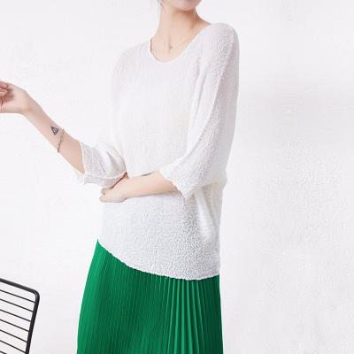 China Anti-Wrinkle Pleated Cropped Tops For Women Summer New Vintage Clasp T-Shirts for sale