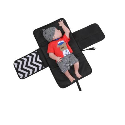 China Best Portable Water Resistant Baby Diaper Changing Mat Foldable Pad Waterproof Baby Changing Mat Camo Bag Cushioned For Baby for sale