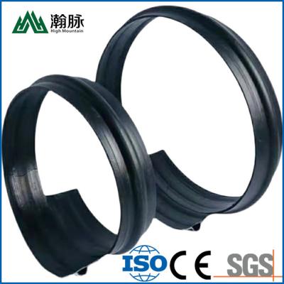 China Dn300 Winding HDPE Drainage Pipes Spiral HDPE Corrugated Perforated Pipe for sale