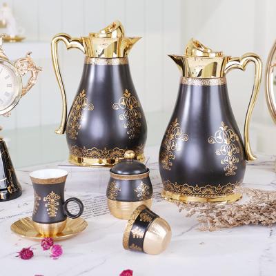 China Viable royal black arabic dallah coffee pot saucer and jug in gold decor tea and coffee set vacuum jug kettle coffee cup for sale