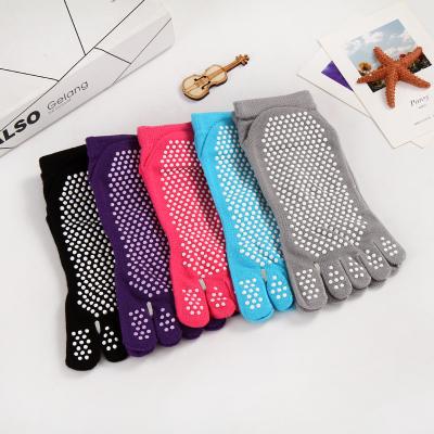 China QUICK DRY Hot Selling Five-finger Yoga Non-slip Unique Low-cut Socks for Ladies for sale