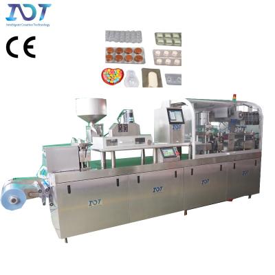 中国 Aluminum Plastic Automatic Face Mask Packing Machine Capsule Pill Tablet Blister Packaging Packing Machine 販売のため