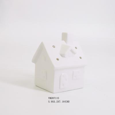 China Modern White Ceramic Lighted House Shape Candle Decoration Holders For Home for sale