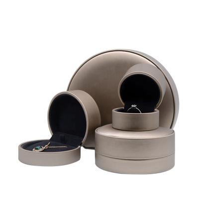 China Guorui Stock Custom Leather Jewelry Packaging Box Oval Round Gold, Silver and Red for sale