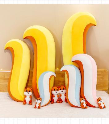 Cina Factory direct sale high quality materials handmade cute squirrel cartoon plush toys plush gift stuffed toys in vendita