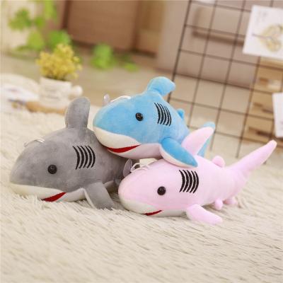 中国 Hot Selling Cute Soft Shark Stuffed Plush Shark Key Chain Toy Wholesale 販売のため