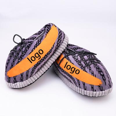 China Custom House Logo Stuffed Plush Jordan Sneaker Winter Indoor Slippers aj yeezy Shoes Medium Size zu verkaufen