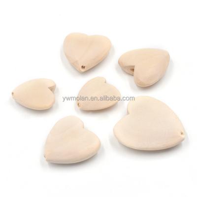 China Beads For Jewelry Making DIY Crafts Heart Shape Natural Wood 20mm 25mm 30mm 40mm Loose Woodworking Beads For DIY Handcraft Crafts Jewelry Making for sale