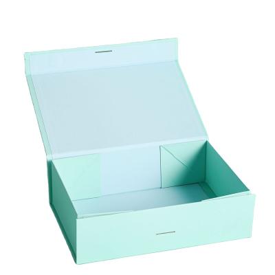 China Recyclable Wholesale Folding Rigid Cardboard Shipping Custom Gift Packaging Box With Magnetic Closure for sale