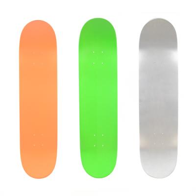 China Custom Low MOQ Adult Skateboard Shallow Concave White Wooden Decks 7.25-9.0 Inch Wholesale for sale