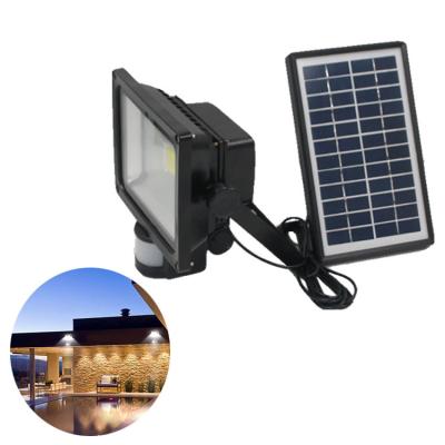 China Two Design Outdoor Waterproof Flood Light With Solar Panel Sensor Super Bright 1600 Lumen COB Rechargeable Work Lamp for sale