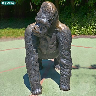 China Square China Sculpture Sculpture Cast Iron Copper Gorilla Life Size Animal Statue In Park Outdoor Decoration for sale