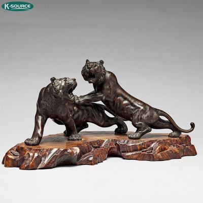 China China Factory Direct Sales Customized Tiger Brass Animal Copper Casting Statue In Garden Decorative Outdoor Living Size Sculpture Crafts for sale