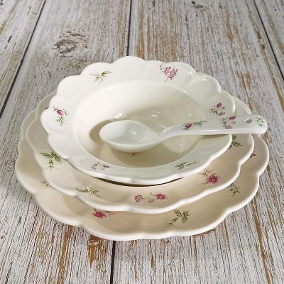 China 4 Pieces New Vintage Vintage Tableware Home Dish Viable Floral Ceramic Bowl Fruit Salad Dessert Bowl Ceramic Spoon Dish Set for sale