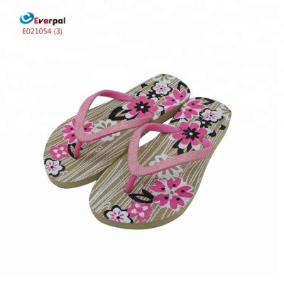 China Flip Flops Flower Silk Printing China Rubber Slipper for sale