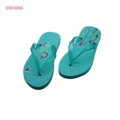 China Flip Flops Ladies Fancy Flat Plastic Slippers for sale