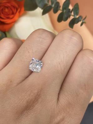 Chine Coussin sans couleur de carat de VVS-VS le 1 a coupé le diamant lâche IGI certifié à vendre