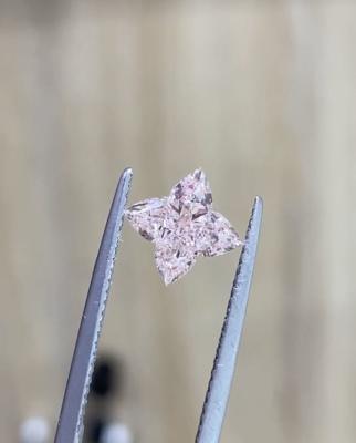 China Fancy Cut Flower Shape Lab Grown Baby Pink Diamonds IGI Certified VVS Clarity for sale