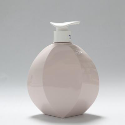 China Cosmetic Special Shaped PETG Bottle 500ml Shampoo Bottle Plastic Body Wash Bottle for sale