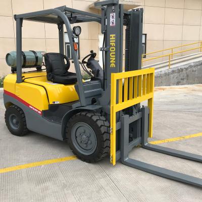 China Counterbalanced Cushion Tire Gasoline and LPG Dual Fuel 3 ton Gasoline Forklift Trucks Te koop