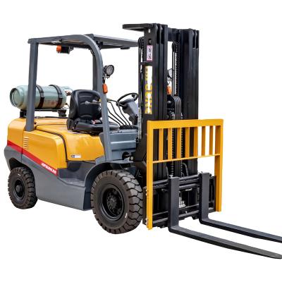 China UNITCM/Hifoune 2 to 4 Ton Environmentally LPG Forklift Truck with Tank Forklift Nissan K25 Engine en venta