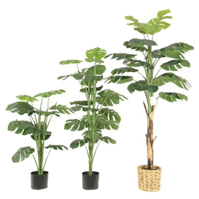 China Lifelike Garden Ornaments Hotel Bamboo Decoration Restaurant Decor Garden Palm Trees Artificial Aritificial Plant With Pot for sale