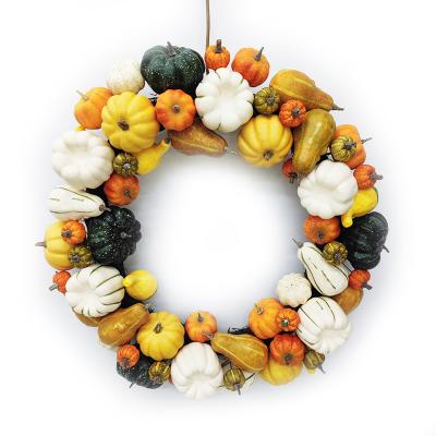 China Vivid Decorations Autumn Artificial Maple Leaf and Berry Ornaments Pumpkin Wreath for Front Door Window Decor for sale