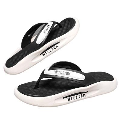 China Cushioning High quality fashion men slippers flip flops outdoor soft platform soles men Sandals slippers flip flops for sale