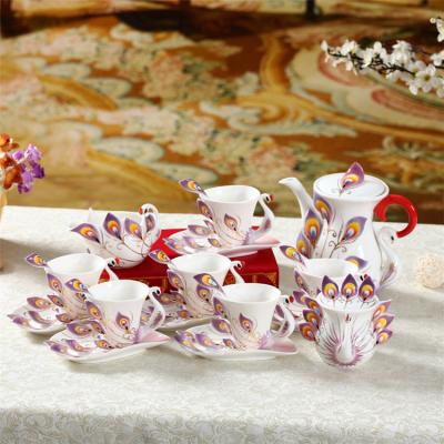 China Elegant Peacock Ceramic Tea Cup Sustainable HW0518149 CE Certification for sale