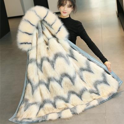 China Faux Raccoon Fur Hooded Coat Women Fox Fur Parka Coat Wave Pattern Women Winter Anti-Shrink Ditch Coat Long for sale