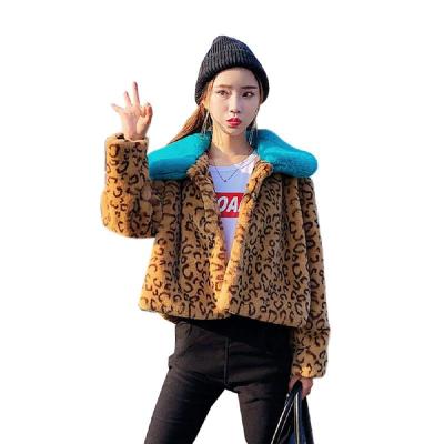 China Professional Anti-Shrink V-Neck Leopard Faux Fur Coats With CE Certificate for sale