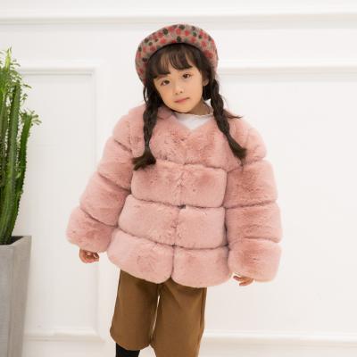 China Anti-wrinkle Faux Recoon Rabbit Fur Girl Kids Winter Coat With Pink Color High Quality for sale