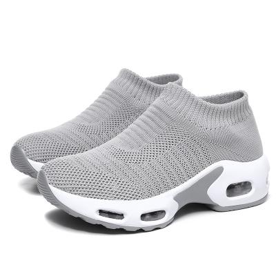 China New type sports tops popular product autumn socks shoes new for 2021 for sale