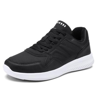 China 2021New PVC men's fashion trainers wholesale sneakers for men sport shoes men for sale