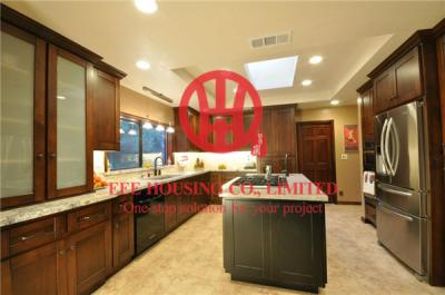 China Modern Elegant Solid Wood Kitchen Cabinet with Excellent Design and Quality for sale