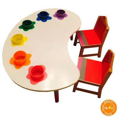 China Children Table+Kids Chair Fashionable Design Colorful Wooden Kids Study And Eating Table And Chair Sets For Children for sale