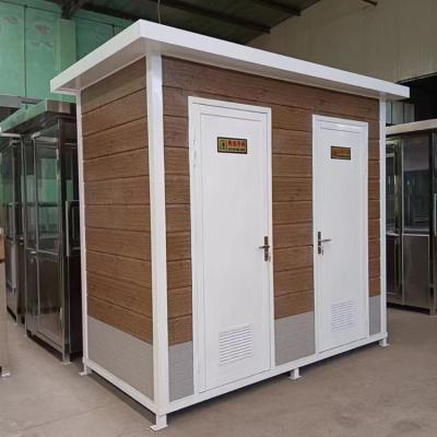 China 50 Gallons Capacity Mobile Toilet with Manual Flush Type and Plastic Material for sale