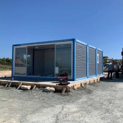 China Classification 2 Bedroom Prefab Container Homes With 50mm / 75mm Sandwich Panel Wall for sale