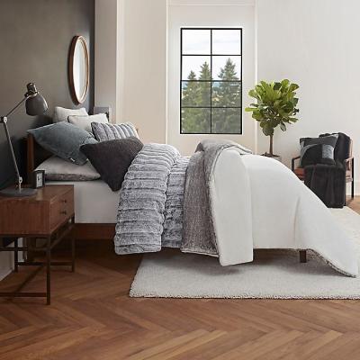 China Luxurious Soft Touch 3-Piece Canyon Pillowcase Home Dyed Standard Comforter Set for sale