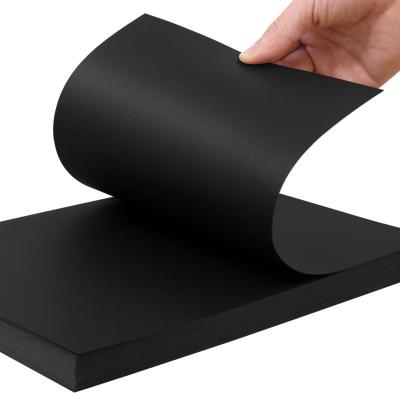 China Hard Card A4 Black Cardboard DIY Paper Painting Cardboard 180 Gsm HK-003 for sale