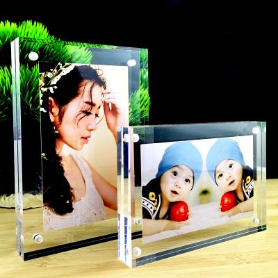 China Custom Wholesale Acrylic 5x7 Inch Sublimation Fashion Wedding Magnet Picture Frame Luxury Acrylic Magnetic Photo Frame for sale