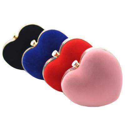 China Fashion High Quality Fashion Ladies Velvet Wedding Bridal Handbag Valentine's Day Heart Shaped Dinner Party Clutch Bag Ladies Dinn for sale