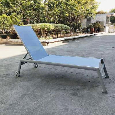 China Modern Outdoor Luxury Pool Bed Aluminum Beach Hut Daybeds Lounge Chair for sale